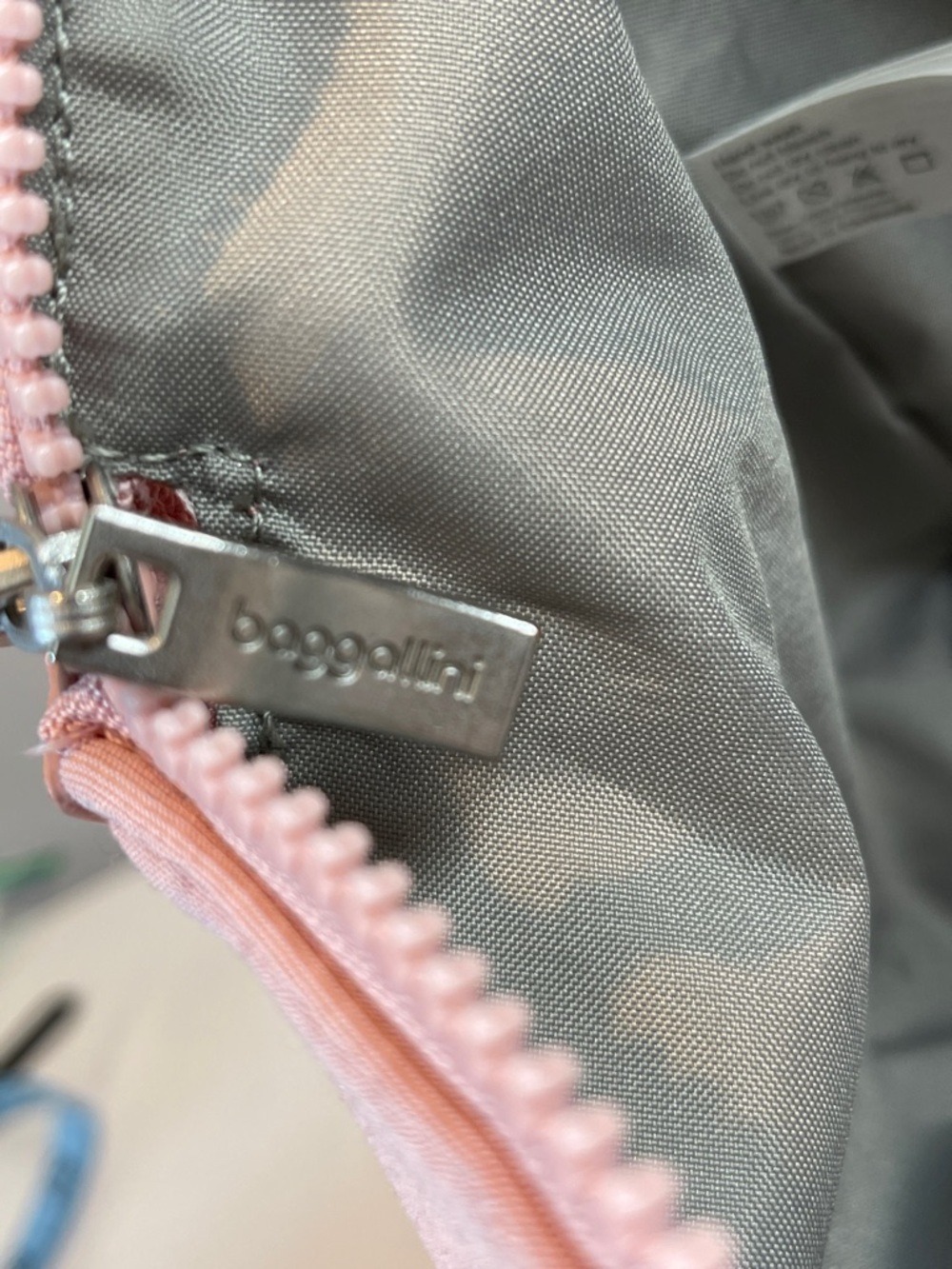 Baggallini All Day Mini Duffel Bag - Picture 3 of 12